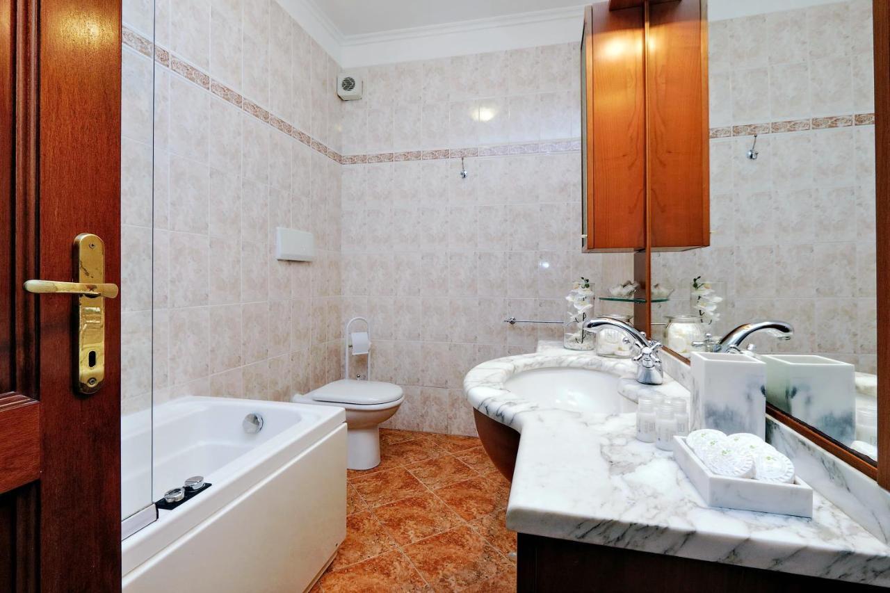 Colosseo Sunset Apartment Roma Ngoại thất bức ảnh