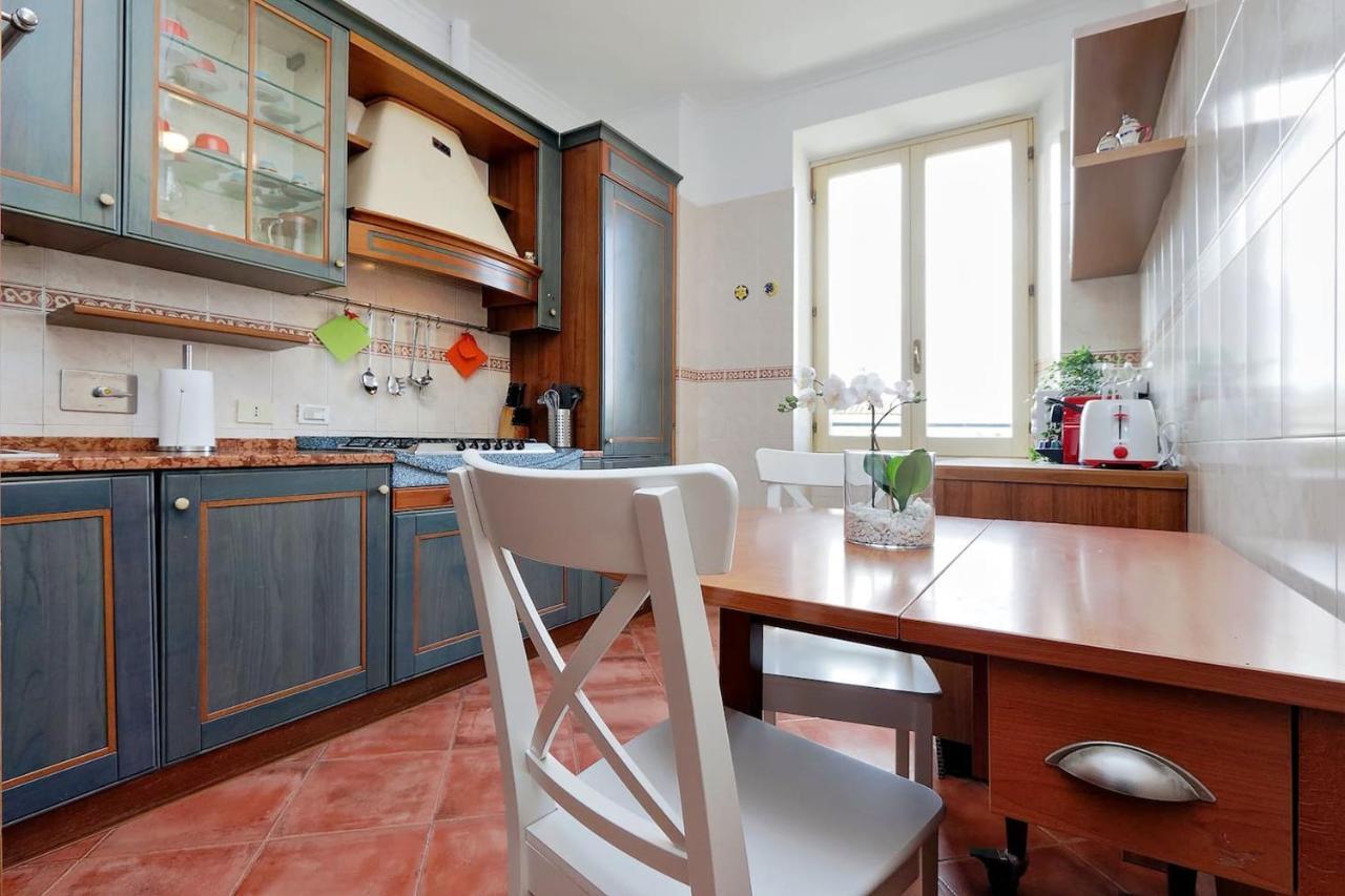 Colosseo Sunset Apartment Roma Ngoại thất bức ảnh